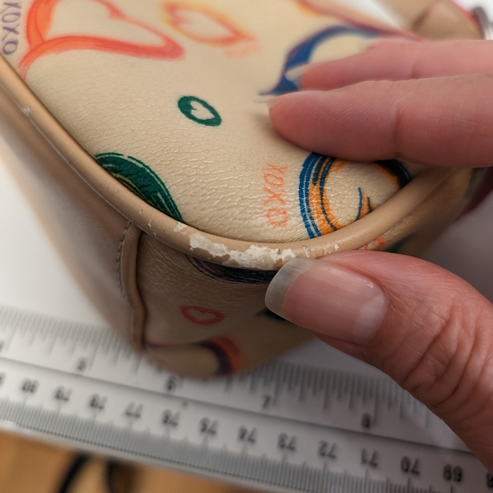 XOXO Mini bag, Multicolor Hearts on Creme Background, Single Strap with Zipper - Picture 14 of 17